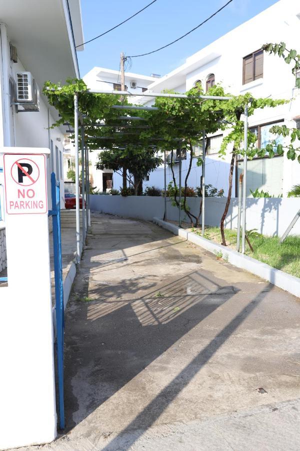 Traditional Town Garden Apartment Rhodes City Luaran gambar
